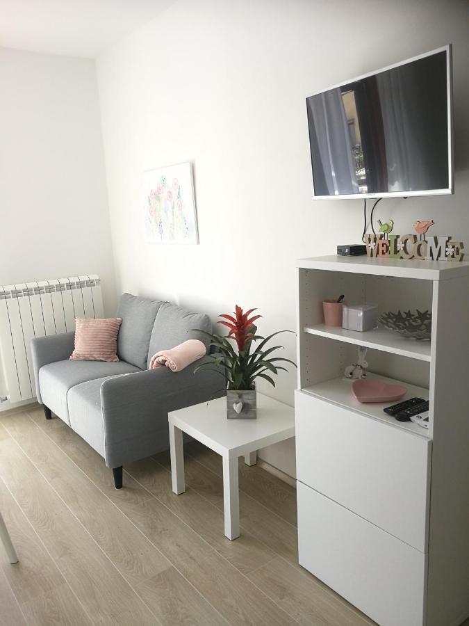Apartments B&M Sezana Ngoại thất bức ảnh