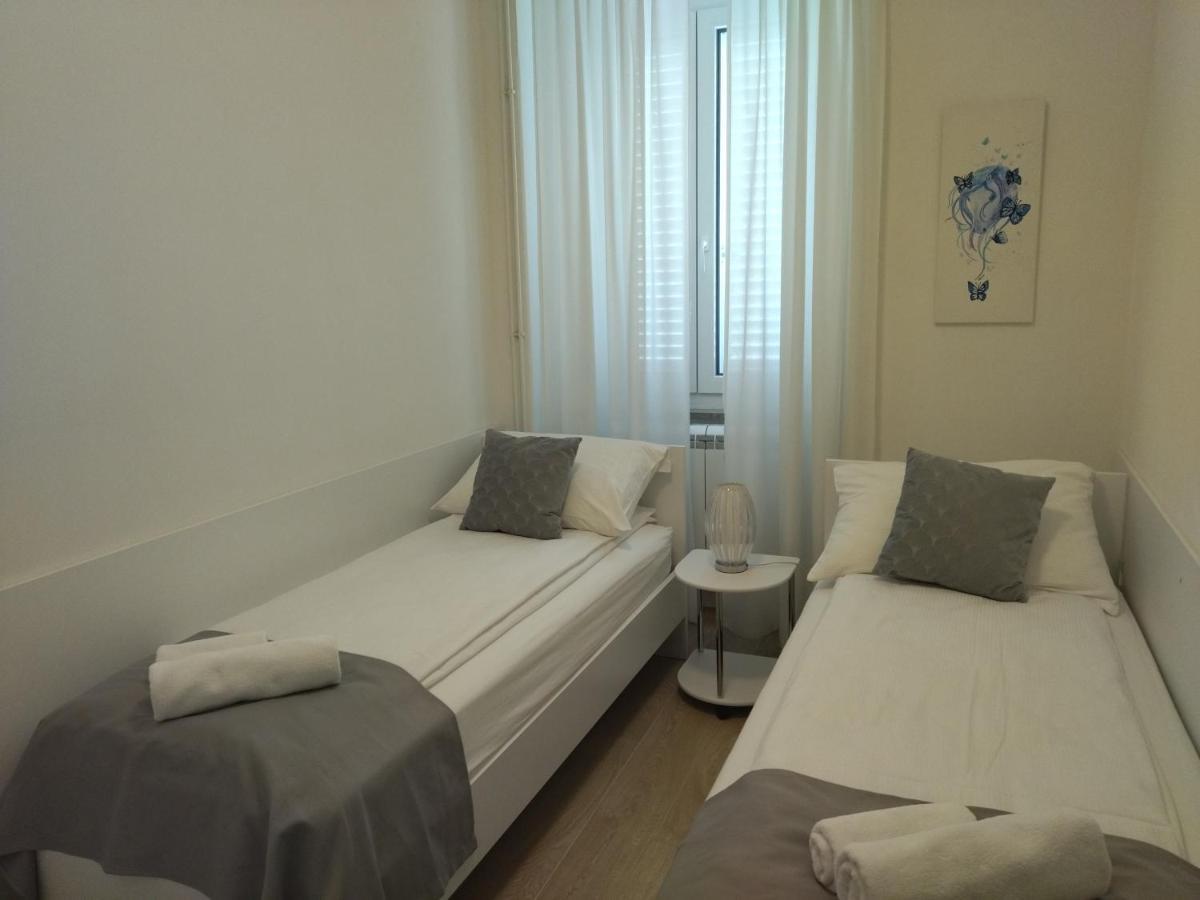 Apartments B&M Sezana Ngoại thất bức ảnh